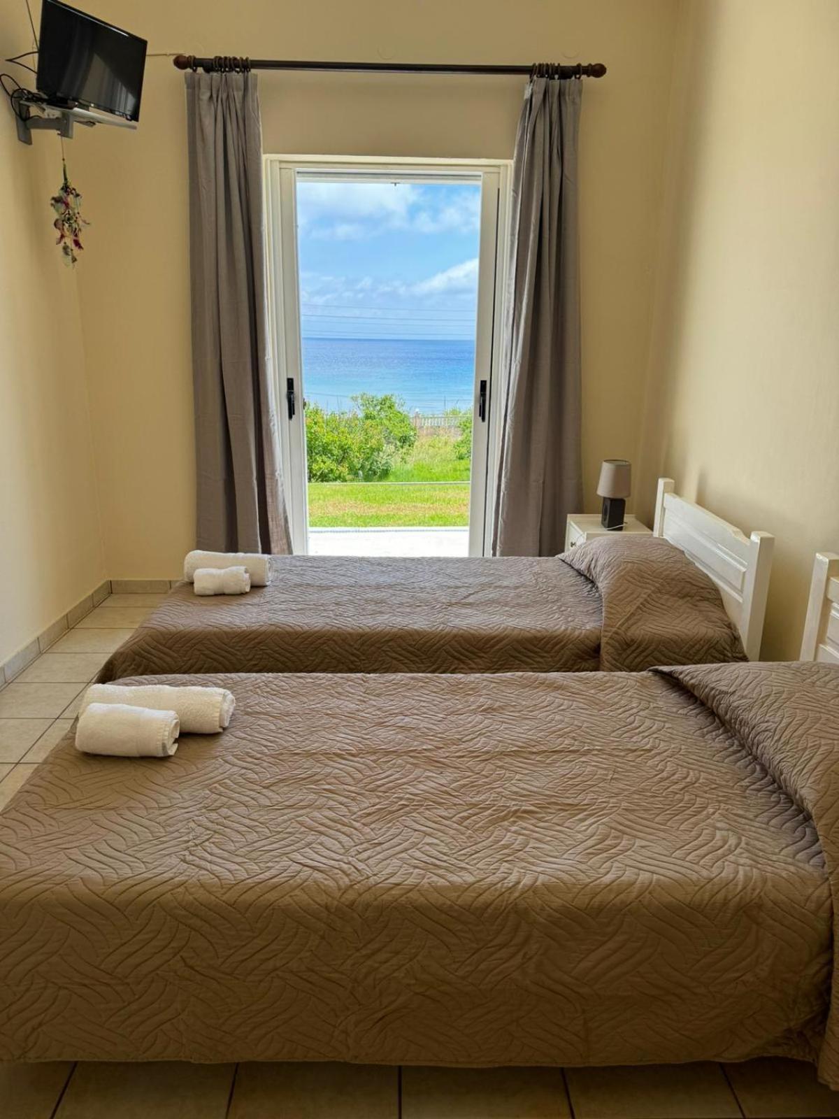 Nisaki Mathraki B&B Номер фото